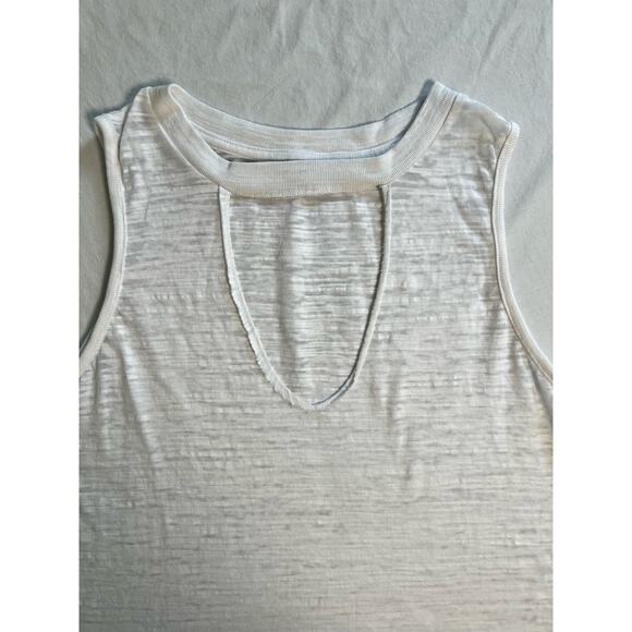 Lucky Brand White Tank Shirt Size Medium - Picture 5 of 9